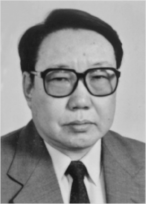 色·乌力吉巴图