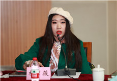 青年诗人杨碧薇