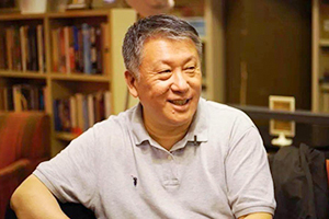 获奖作品：《千里江山图》作者：孙甘露         获奖感言　　从酝酿、构思、采访、查阅历史材料再到动手写作，《千里江山图》的创作过程实际上也是一个全新的学习过程，这个过程不仅是对这段特殊历史的学习，也是对文学创作、小说写作的重新学习，既是对历史的再认识，也是对文学创作的再认识。