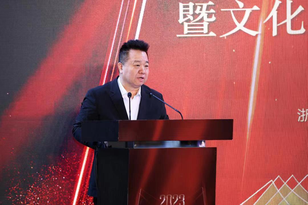 中国作协党组成员、书记处书记邱华栋致辞