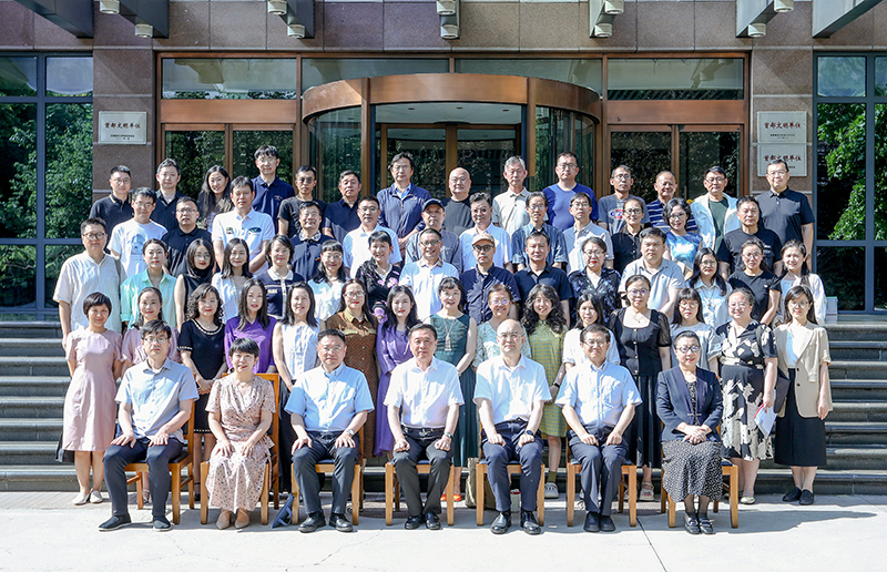 与会人员合影