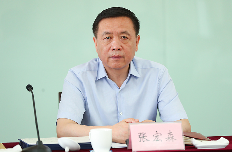 中国作协党组书记、副主席张宏森出席结业典礼