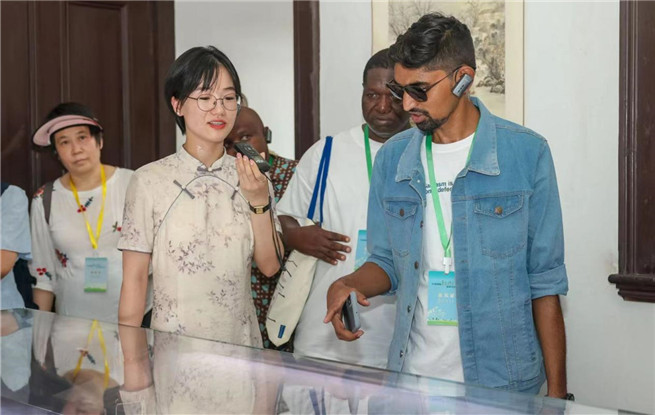 首届国际青春诗会：让友谊流淌在共同的诗句中