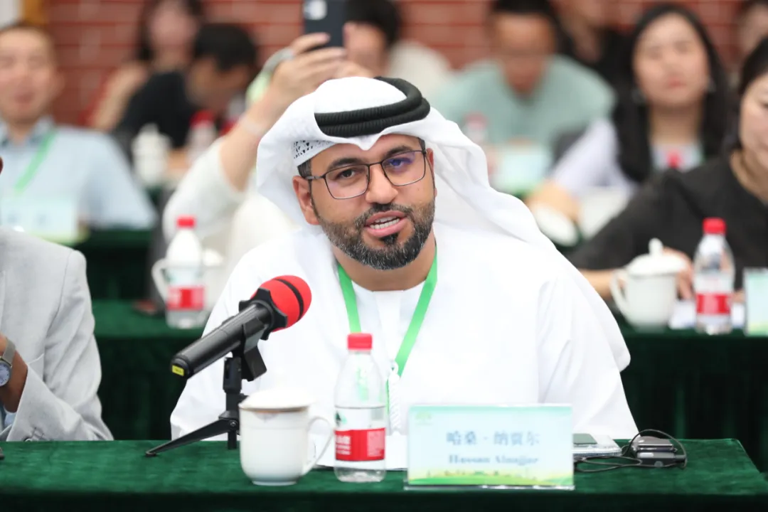 阿联酋诗人哈桑·纳贾尔