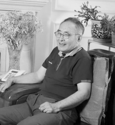 陆天明,著名作家,编剧。曾任中国电视剧编剧工作委员会会长、名誉会长。