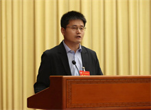 杨辉：以文学批评参与当代文化创造　　十余年有一个问题始终萦绕于怀，那就是如何做出属于我们这一代人的学问……[详细]