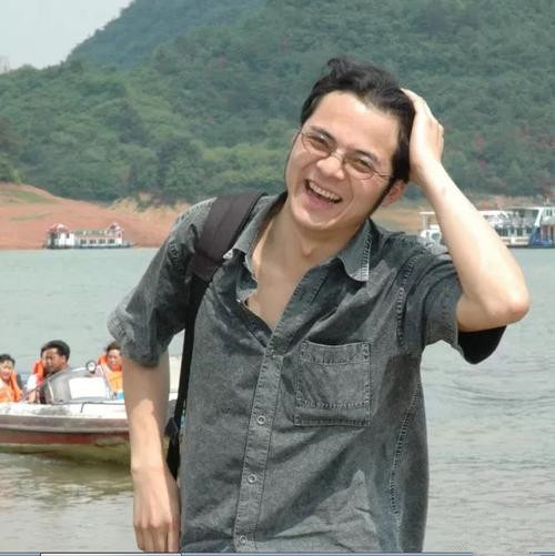 报告文学奖获得者 姚瑶(侗族)