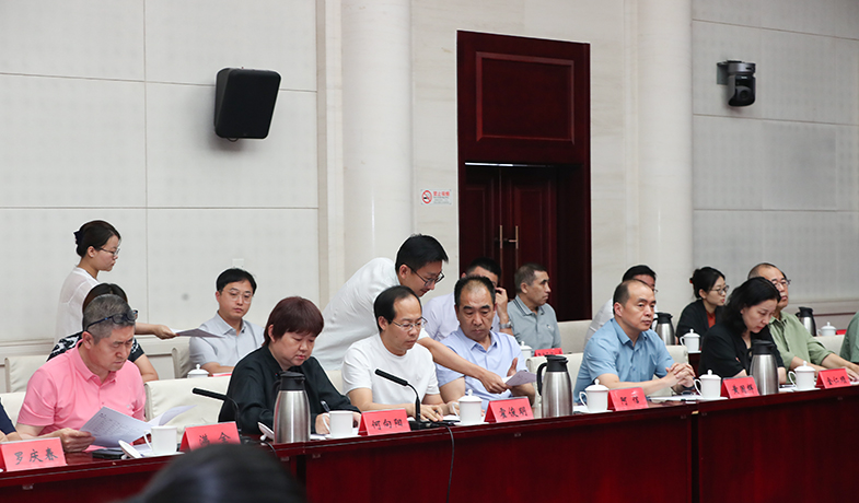 联络员分发选票