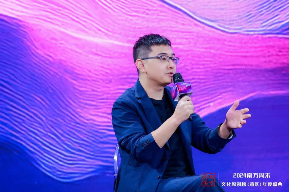 六神磊磊最早凭借解读金庸小说的自媒体文章成名，近年开始解读唐诗。