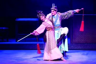 新编粤剧《竹林爱传奇》在香港艺术节上演。资料图片