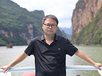 夏立楠：文学是对现实生活的一种补偿