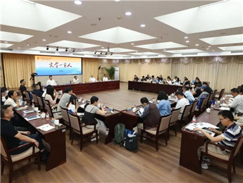 文心永少年,文学正青春:“文学一家人”