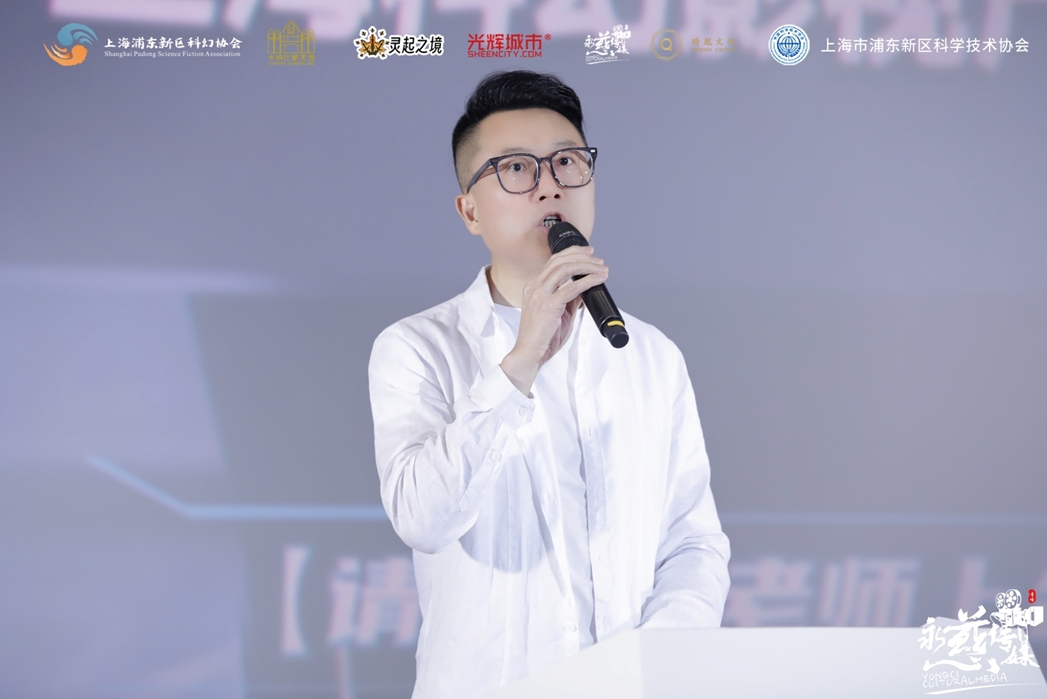 中国民营文化产业商会副会长戴晓军致开幕辞。