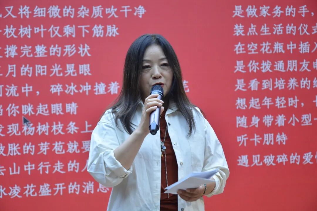 诗人张牧宇