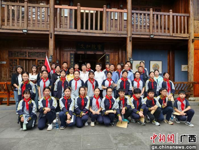 图为活动现场。林馨 摄