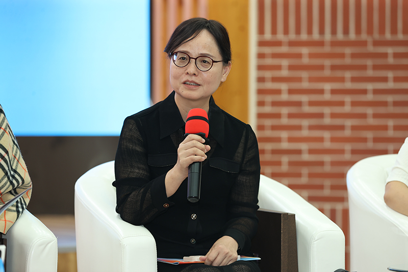 黄灯发言