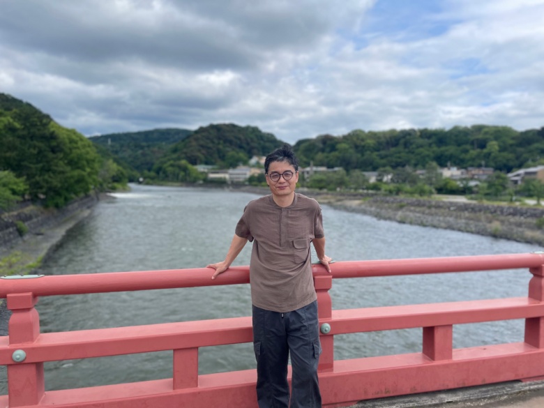 东君：始终在写作中保持真诚与准确还有像博尔赫斯、尤瑟纳尔也特别钟情于这类小说。我写这一系列小说喜欢把古代的人物……[详细]